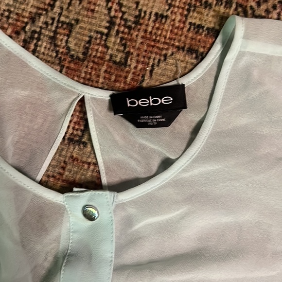 Bebe mint chiffon twist blouse - Picture 2 of 5